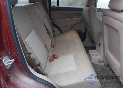 2008 Jeep Liberty Sport z USA, uszkodzony, nr VIN 1J8GN28K98W239890